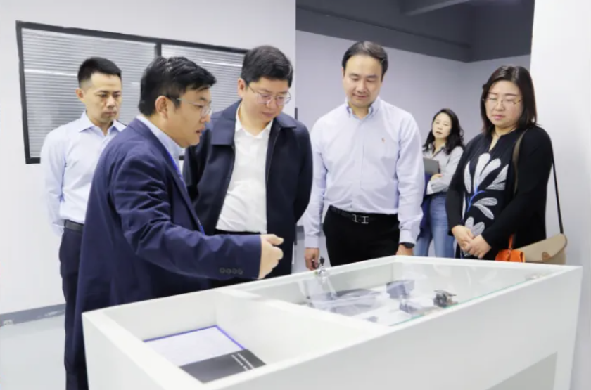 Mayor Qin Meng of Changshu City visited Jiangsu LIT(图3)
