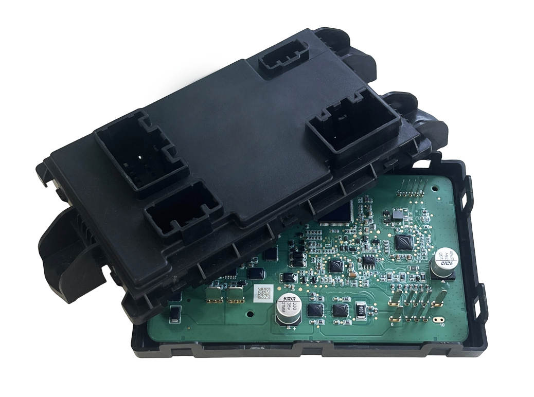 隐藏式拖车钩控制器