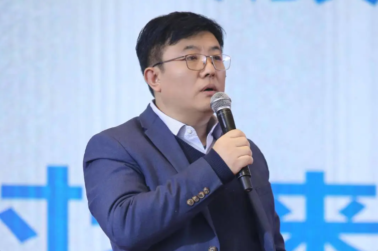 厚积薄发 行稳致远 | 领科汇智2025年会盛典圆满举行(图3)