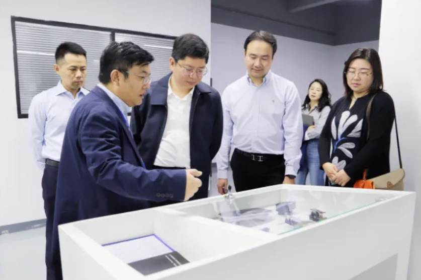 常熟市秦猛市长一行至江苏领科汇智调研走访(图2)